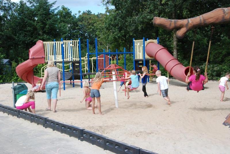 Mulder'S Vakantiehuis, Jaarplaats 108 Op Recreatiepark De Tien Heugten Schoonloo Экстерьер фото